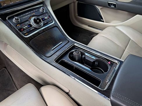 Used 2017 Lincoln Continental Reserve w/ Technology Package image 19