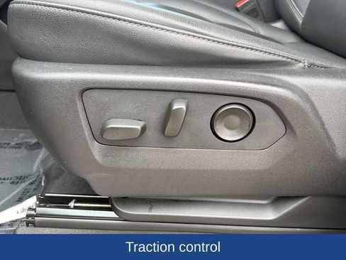 Used 2024 Chevrolet Tahoe LT AWD/4WD image 21