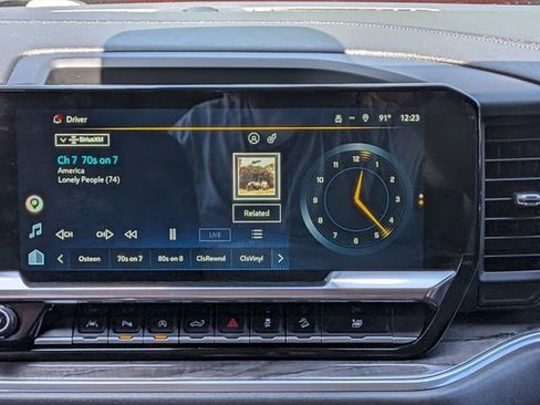 Used 2022 Chevrolet Silverado 1500 LTZ w/ LTZ Premium Package AWD/4WD image 23