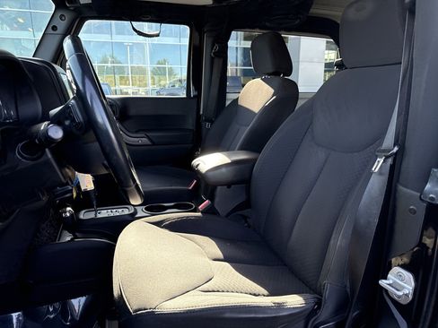 Used 2013 Jeep Wrangler Sport AWD/4WD image 12