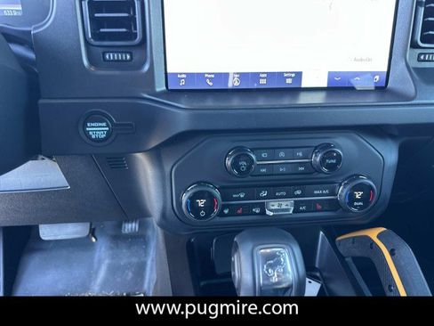 Used 2024 Ford Bronco Badlands image 30