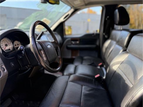 Used 2004 Ford F150 XLT image 14