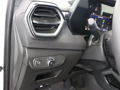 Certified 2025 Chevrolet TrailBlazer LT AWD/4WD image 13