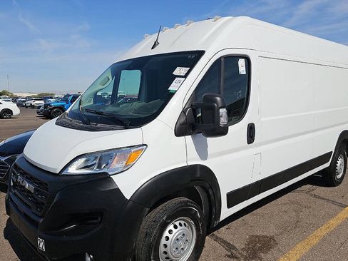 Used 2026 RAM ProMaster 2500 w/ Convenience Group FWD image 5