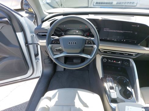 Used 2025 Audi Q5 Premium w/ Convenience Package AWD/4WD image 6
