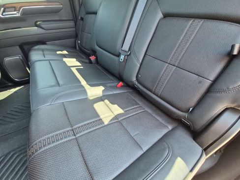 Used 2024 Chevrolet Silverado 1500 High Country w/ Z71 Off-Road Package AWD/4WD image 29