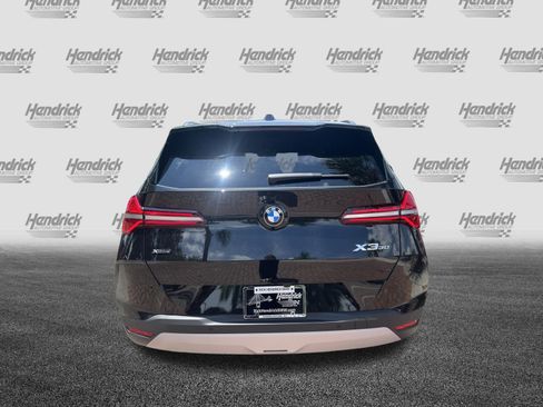 Used 2025 BMW X3 xDrive30i w/ Premium Package AWD/4WD image 8