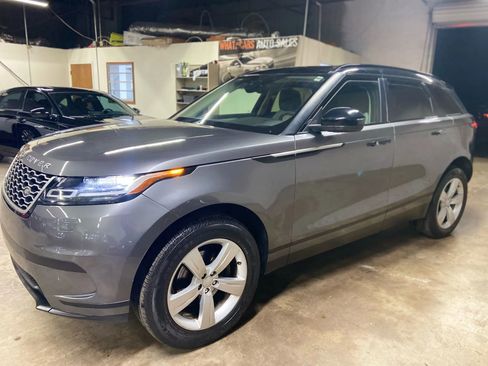 Used 2018 Land Rover Range Rover Velar S image 6