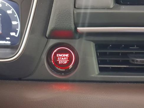 Used 2025 Honda Pilot Elite image 31