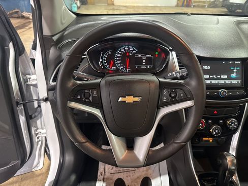 Used 2017 Chevrolet Trax Premier image 20