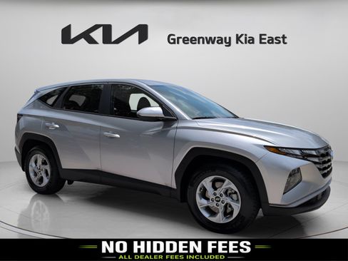 Used 2023 Hyundai Tucson SE FWD image 1
