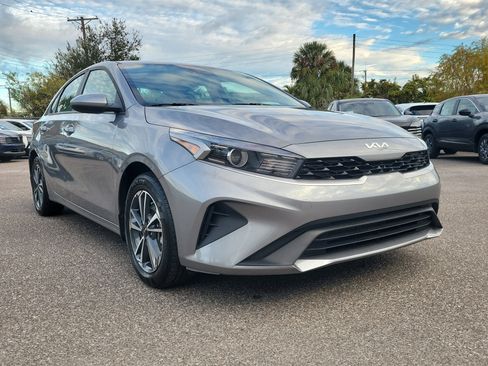 Certified 2024 Kia Forte LXS image 2