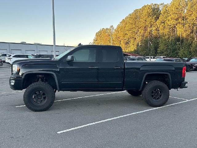 Used 2018 GMC Sierra 1500 SLE w/ SLE Value Package AWD/4WD image 5