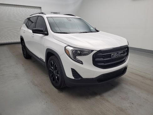 Used 2020 GMC Terrain SLE w/ Elevation Edition FWD image 13