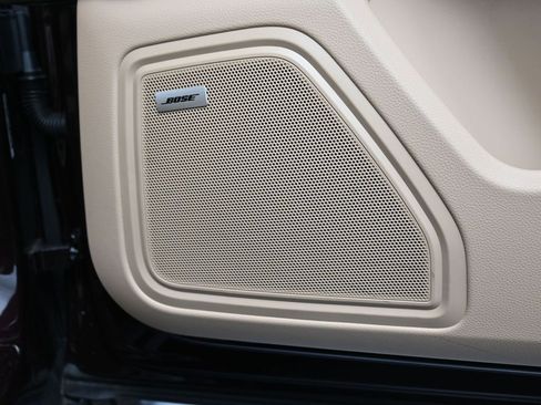 Certified 2025 Porsche Macan image 29