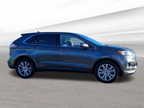 Used 2019 Ford Edge Titanium w/ Equipment Group 301A image 6