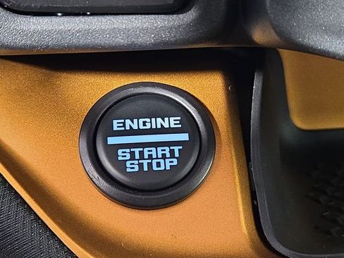 Used 2023 Ford Bronco Sport Badlands image 23