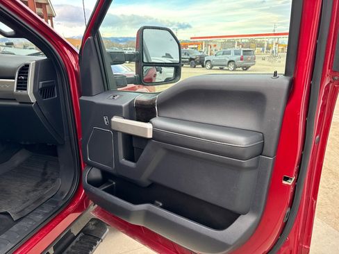 Used 2022 Ford F450 Lariat image 10