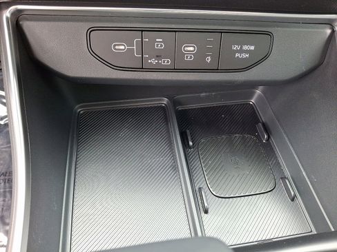 New 2025 Kia Carnival SX Prestige image 22