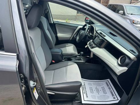 Used 2015 Toyota RAV4 LE AWD/4WD image 12