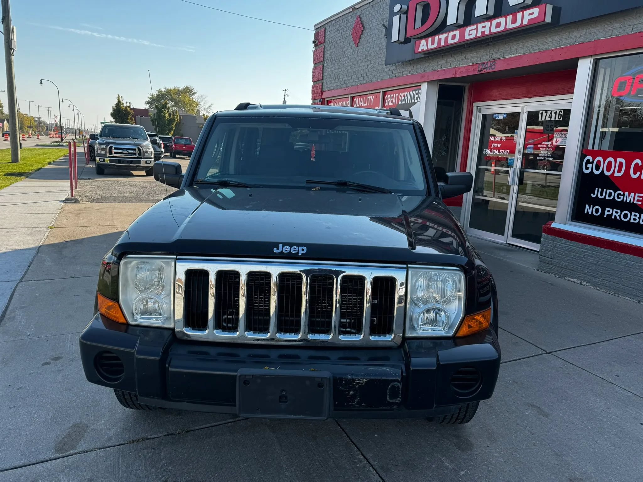 Used 2008 Jeep Commander Sport AWD/4WD image 8