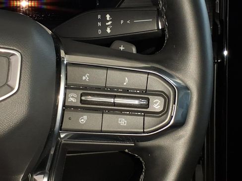 Used 2026 GMC Acadia Elevation w/ Black Edition AWD/4WD image 37