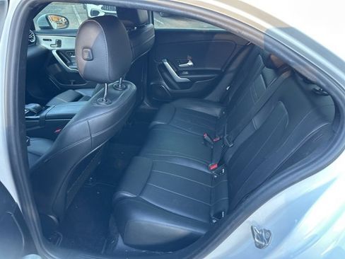Used 2020 Mercedes-Benz A 220 image 9