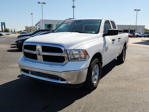 Used 2024 RAM 1500 Classic SLT AWD/4WD image 2