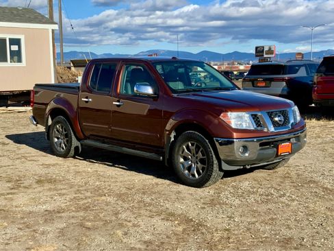 Used 2018 Nissan Frontier SL image 7