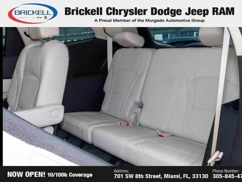 Used 2023 Buick Enclave Essence w/ Experience Buick Package FWD image 18