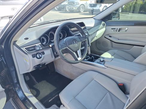 Used 2014 Mercedes-Benz E 350 4MATIC Sedan image 6