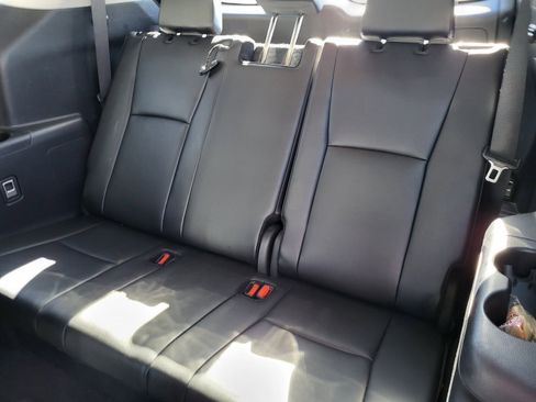 Used 2024 Toyota Highlander XLE image 20