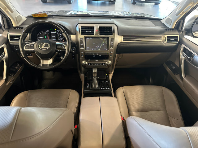 Used 2021 Lexus GX 460 Luxury w/ Accessory Package AWD/4WD image 37