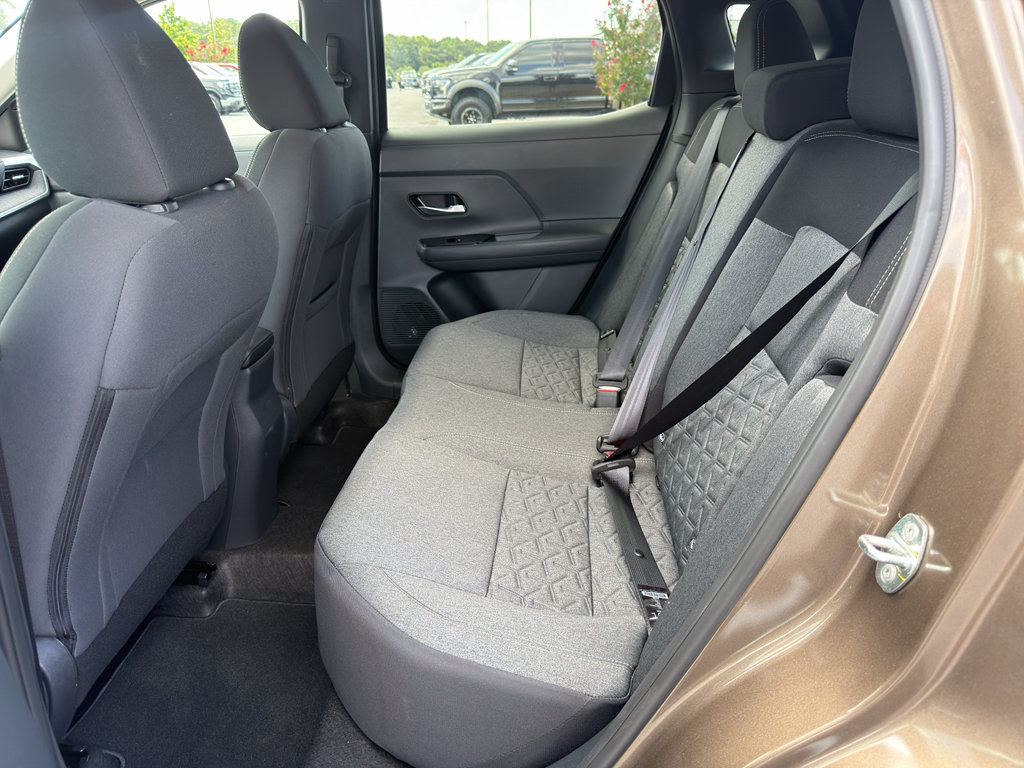 Used 2026 Nissan Kicks SV FWD image 25