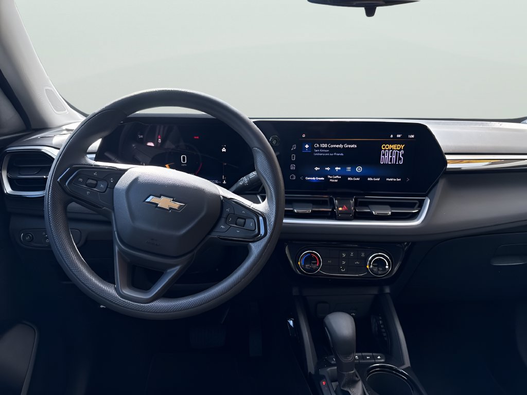 Used 2024 Chevrolet TrailBlazer LT FWD image 16