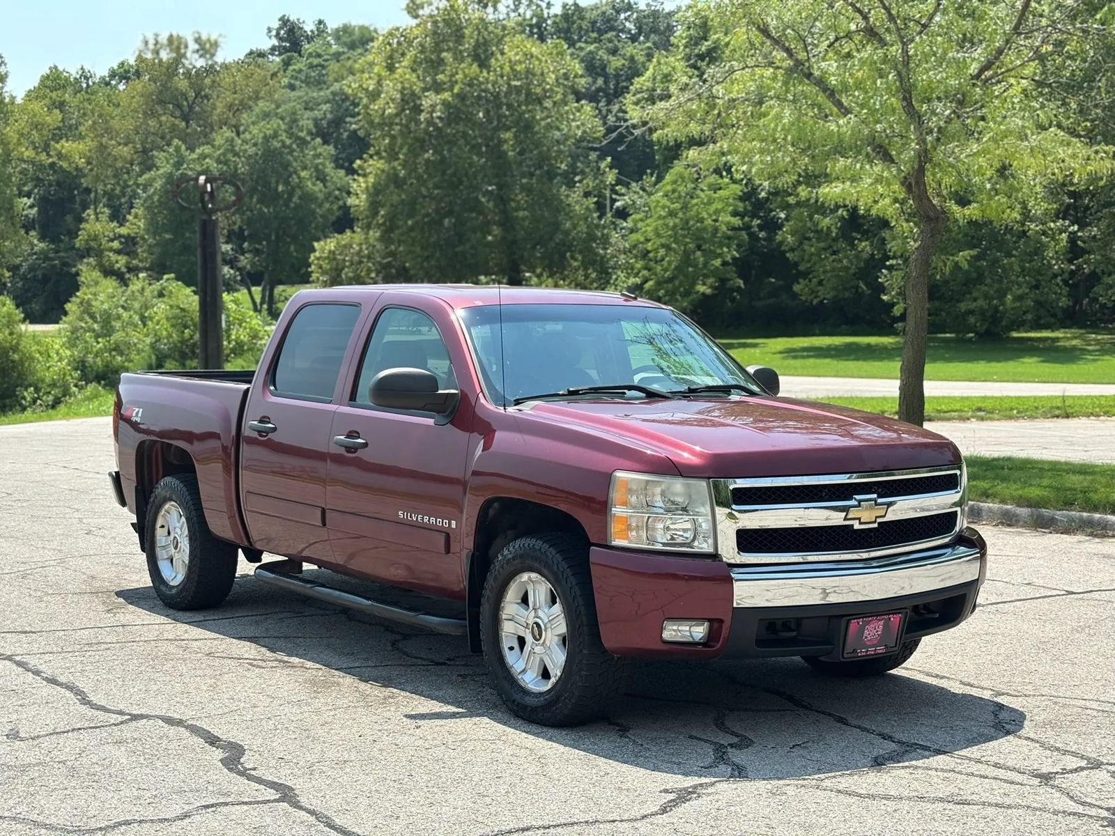 Used 2008 Chevrolet Silverado 1500 LT w/ Power Pack Plus AWD/4WD image 3