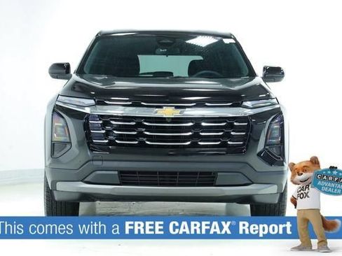 Used 2026 Chevrolet Equinox LT FWD image 2