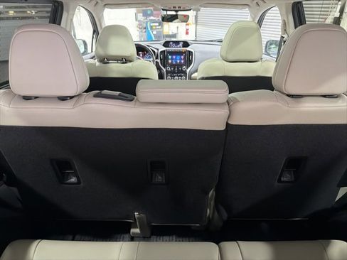 Used 2022 Subaru Ascent Limited w/ Technology Package image 39