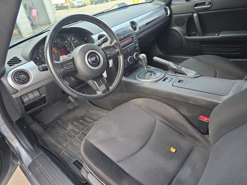 Used 2015 MAZDA MX-5 Miata Club RWD image 11