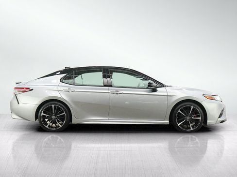 Used 2019 Toyota Camry XSE FWD image 6