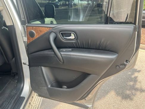 Used 2021 Nissan Armada SL w/ Captain's Chairs Package AWD/4WD image 19