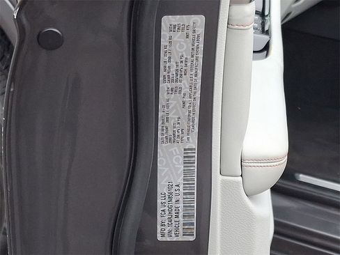 Used 2022 Jeep Grand Cherokee Overland image 29