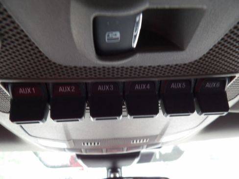 Used 2020 Ford F250 XLT w/ XLT Premium Package AWD/4WD image 26