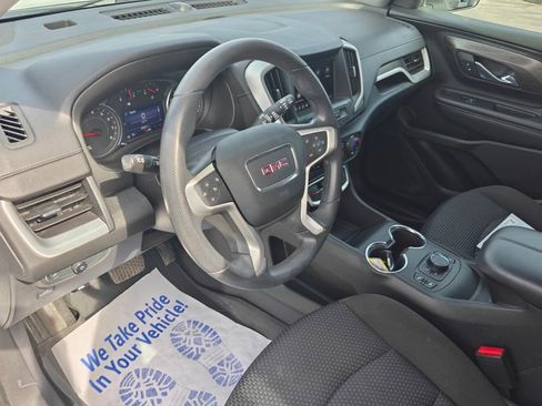 Used 2023 GMC Terrain SLE w/ Driver Convenience Package image 13