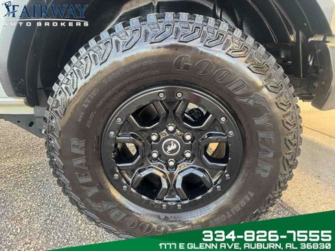 Used 2022 Ford Bronco Wildtrak image 29