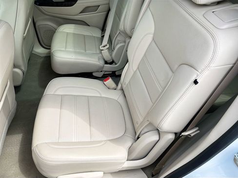 Used 2023 GMC Acadia Denali w/ Denali Technology Package AWD/4WD image 26