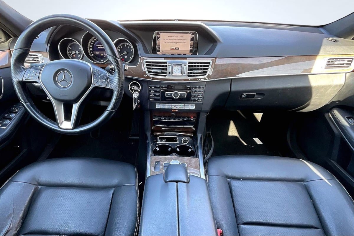 Used 2014 Mercedes-Benz E 350 Sedan image 16