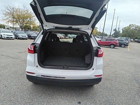 Used 2018 Chevrolet Equinox LT image 14