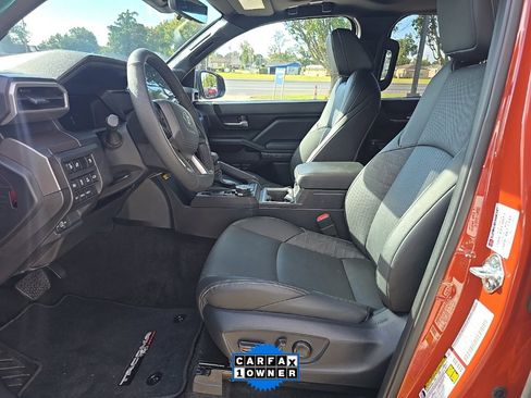 Used 2025 Toyota Tacoma TRD Sport image 26