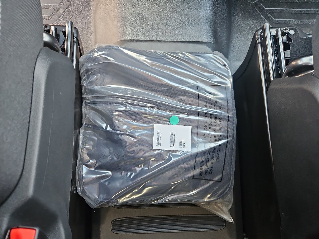 Used 2024 Ford E-Transit Low Roof RWD image 6